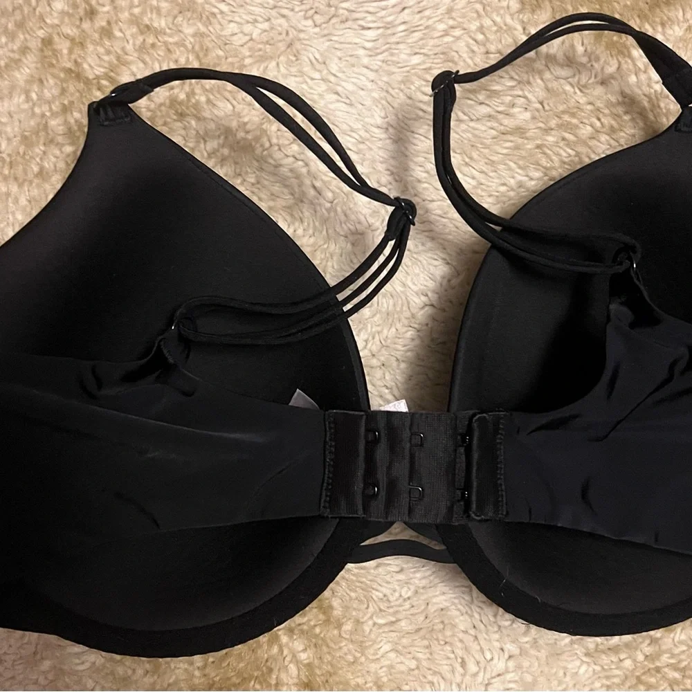 Victoria Secret Bra 34DD - Picture 5 of 9